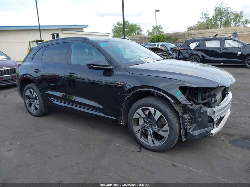 2022 Audi E-Tron Premium Quattro VIN: WA1AAAGE7NB013150 Lot: 44913938