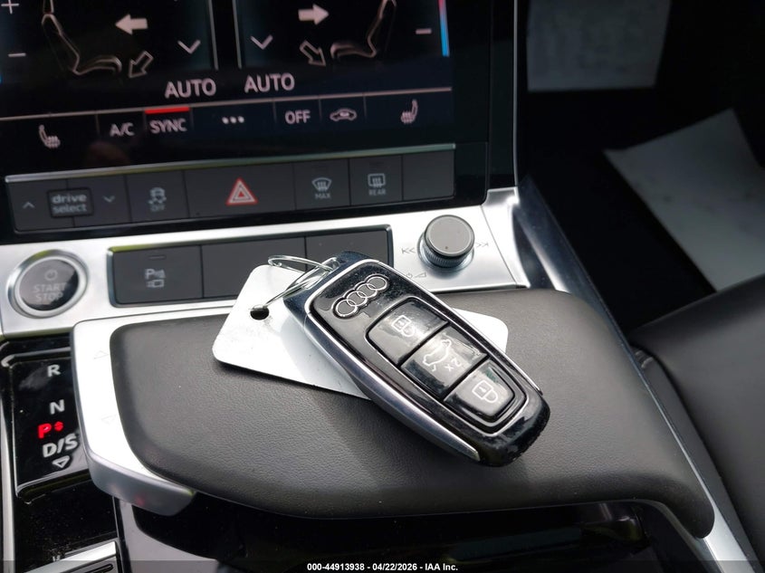 2022 Audi E-Tron Premium Quattro VIN: WA1AAAGE7NB013150 Lot: 44913938