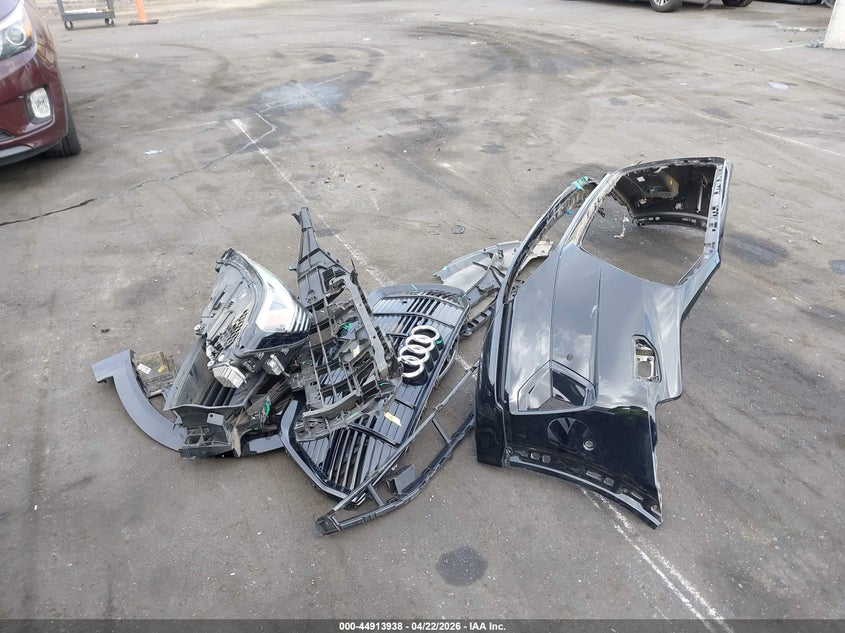 2022 Audi E-Tron Premium Quattro VIN: WA1AAAGE7NB013150 Lot: 44913938