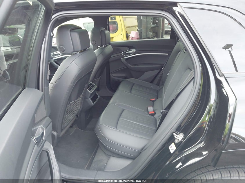 2022 Audi E-Tron Premium Quattro VIN: WA1AAAGE7NB013150 Lot: 44913938
