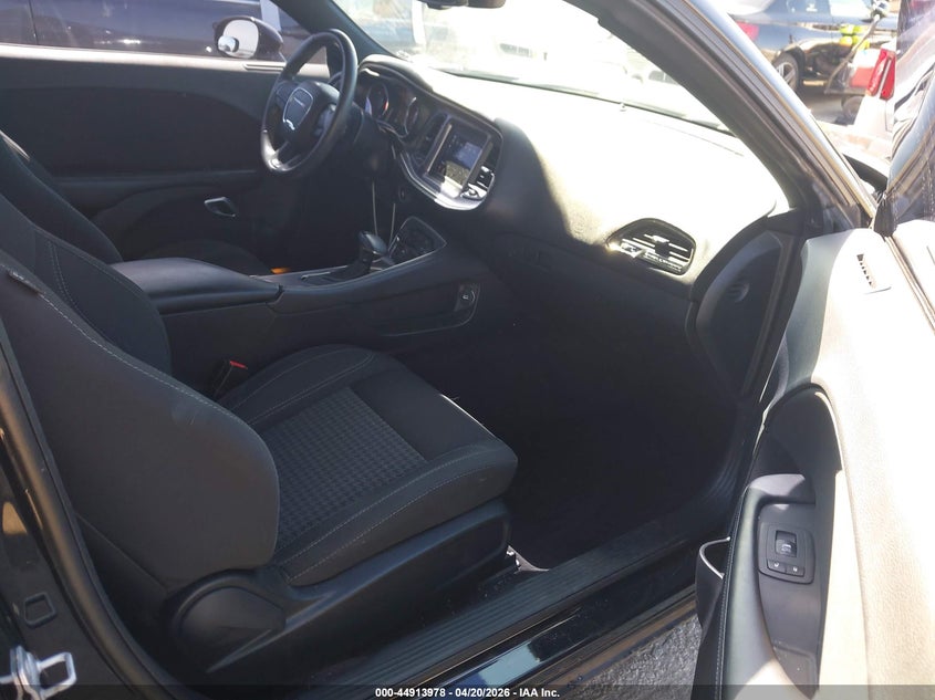 2019 Dodge Challenger Sxt