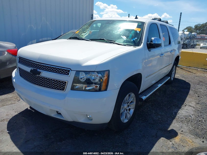 2013 CHEVROLET SUBURBAN 1500 auction photo 2