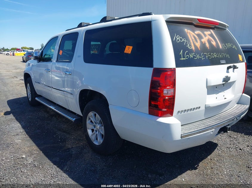 2013 CHEVROLET SUBURBAN 1500 auction photo 3