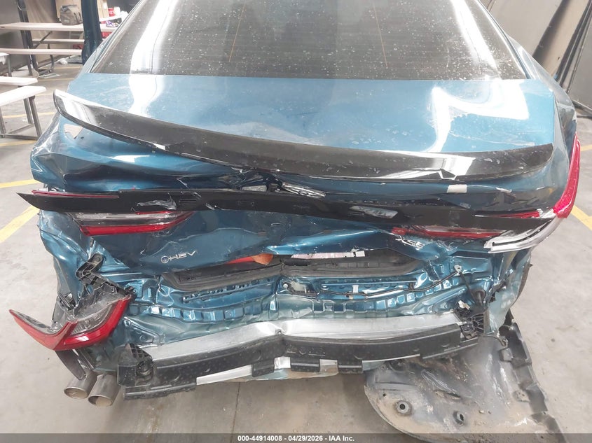 2025 TOYOTA CAMRY auction photo 6