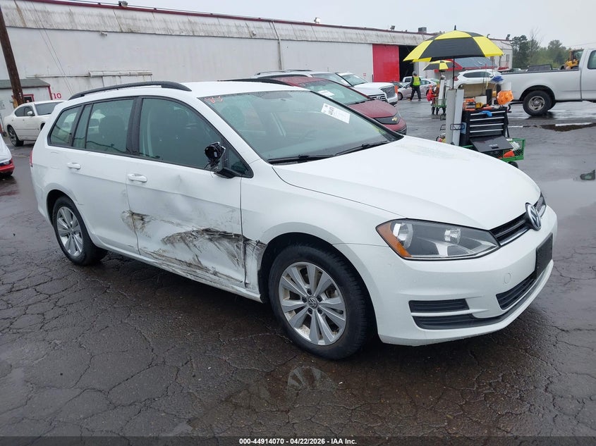 2017 Volkswagen Golf Sportwagen Tsi S