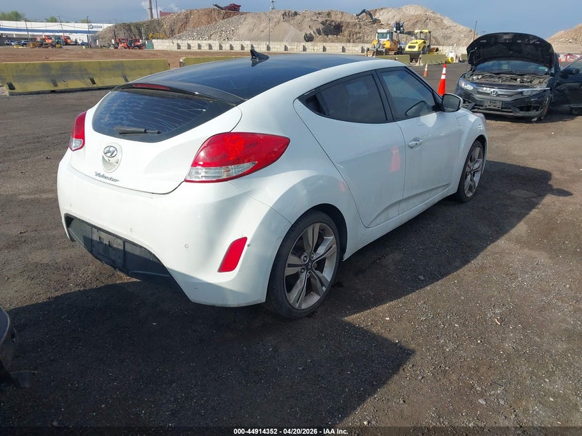 2013 Hyundai Veloster Base W/Black