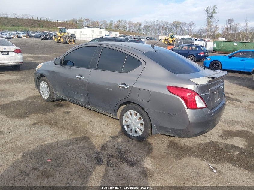 2014 Nissan Versa 1.6 Sv