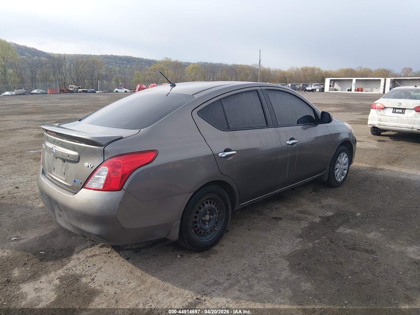 2014 Nissan Versa 1.6 Sv