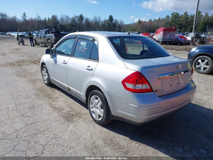 2011 Nissan Versa 1.8S