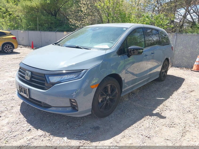VIN 5FNRL6H79PB070689 2023 HONDA ODYSSEY SPORT