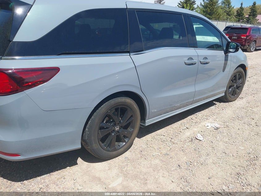 VIN 5FNRL6H79PB070689 2023 HONDA ODYSSEY SPORT