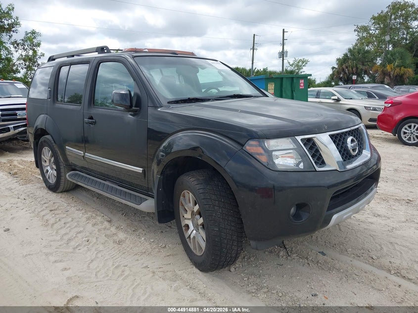 2010 Nissan Pathfinder Le