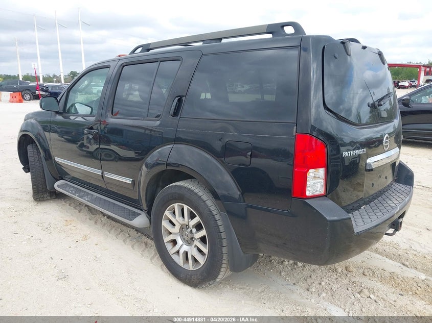2010 Nissan Pathfinder Le