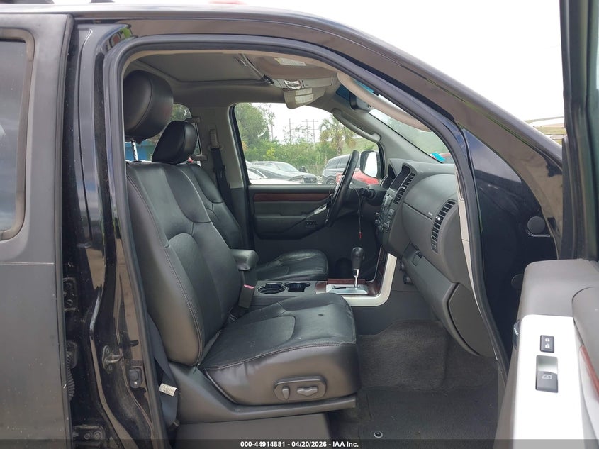 2010 Nissan Pathfinder Le