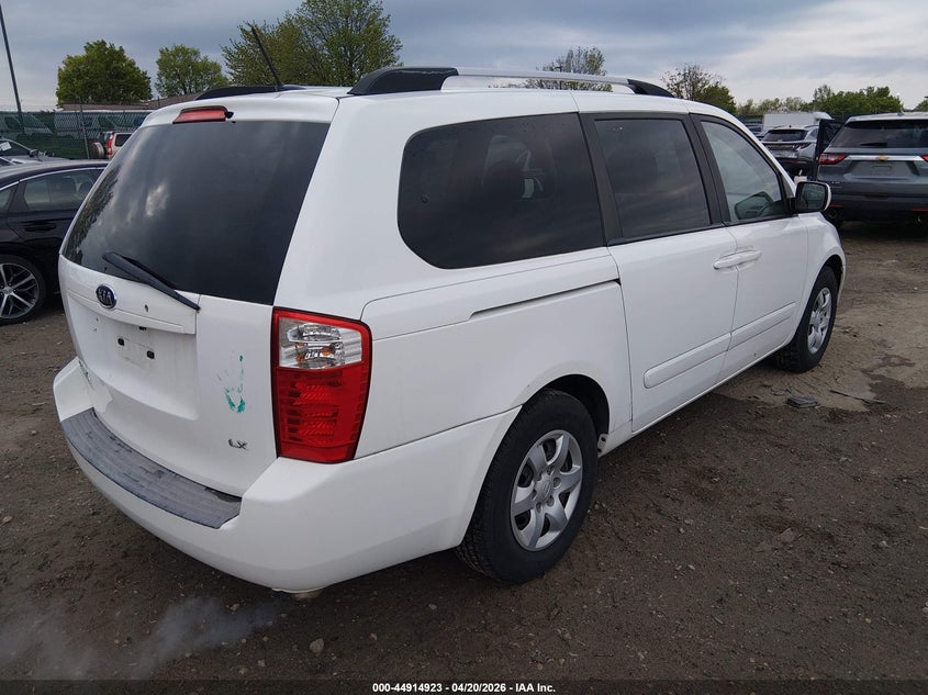 2009 Kia Sedona Lx
