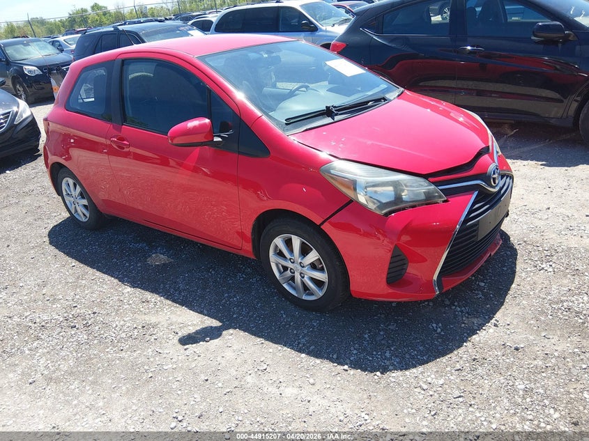 2015 TOYOTA YARIS LE