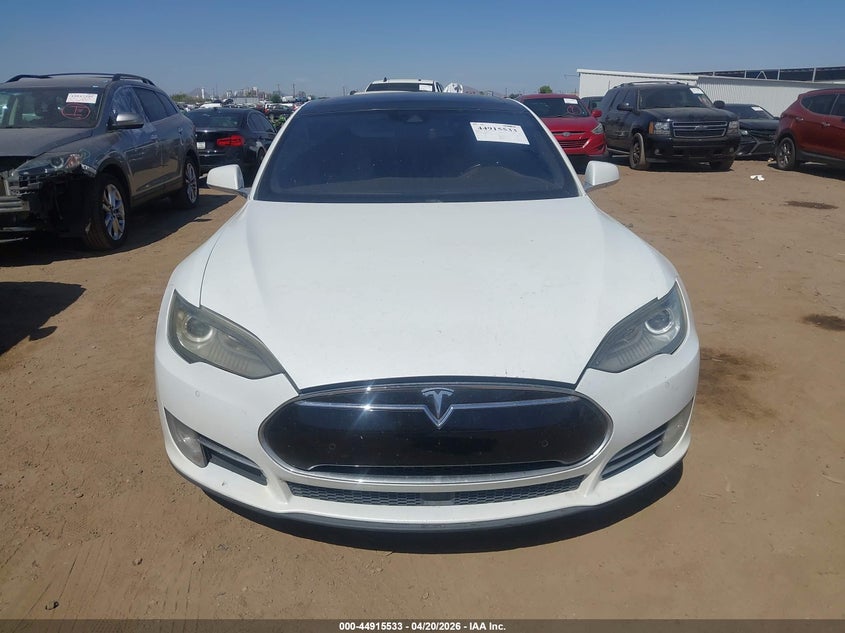 2015 TESLA MODEL S · Фото 6