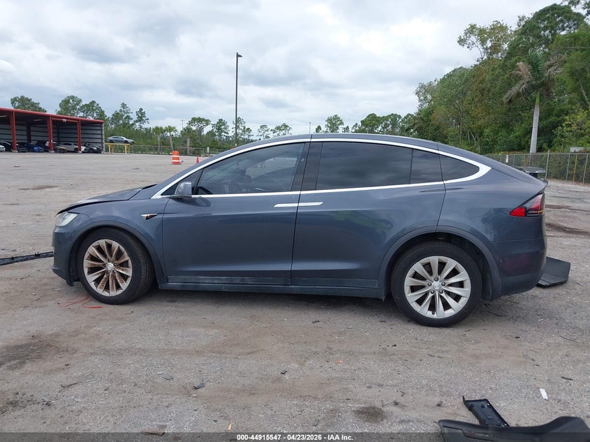 2018 Tesla Model X 100D/75D/P100D VIN: 5YJXCBE27JF089905 Lot: 44915547