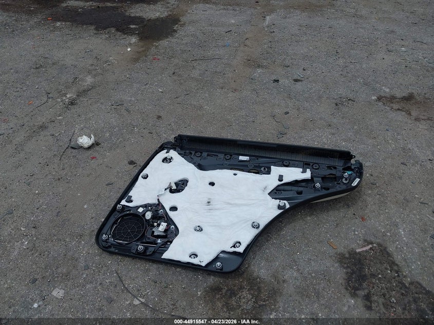 2018 Tesla Model X 100D/75D/P100D VIN: 5YJXCBE27JF089905 Lot: 44915547