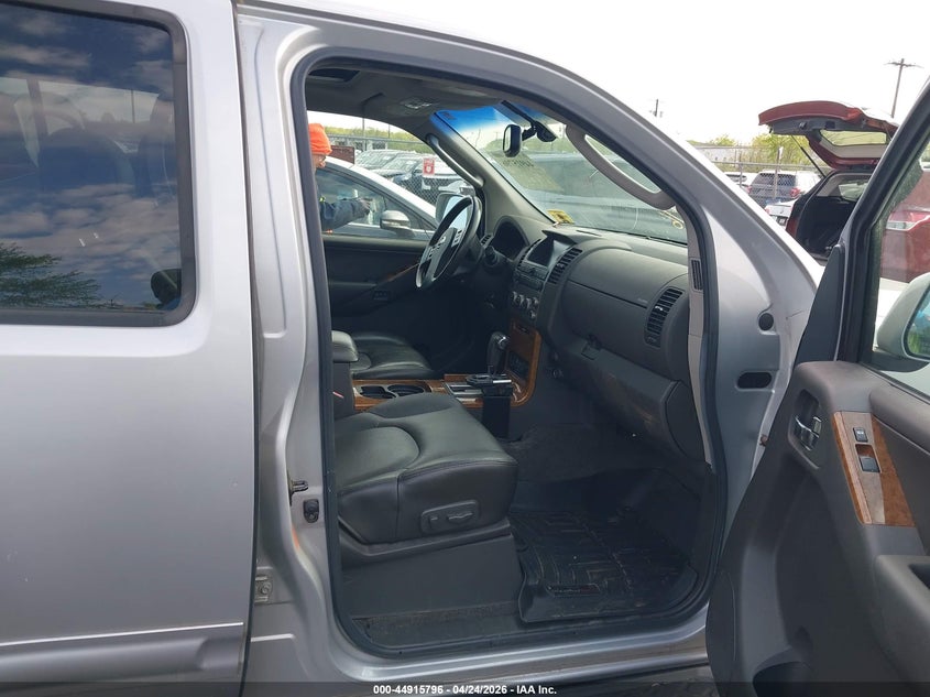 2005 Nissan Pathfinder Le