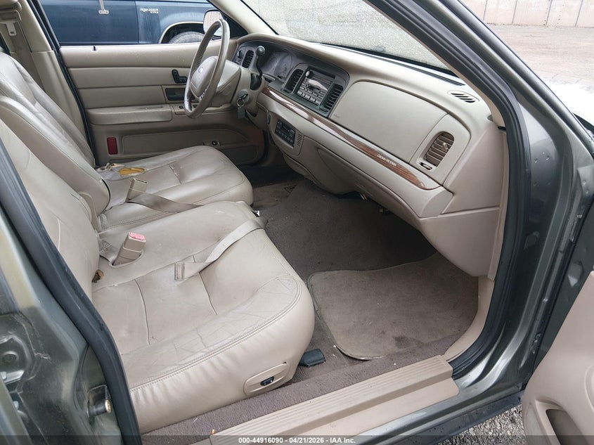 2004 Ford Crown Victoria Lx