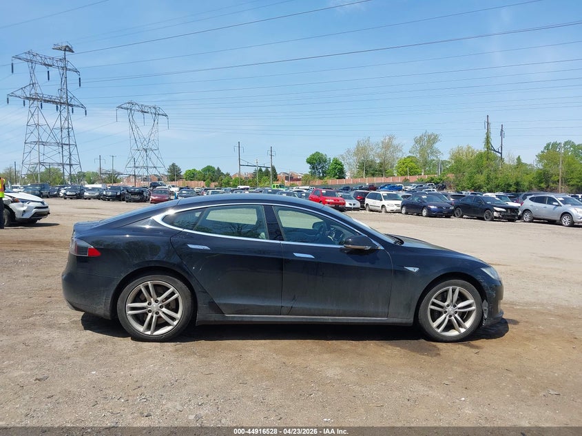 2015 Tesla Model S 60/70/85 VIN: 5YJSA1H11FFP73661 Lot: 44916528