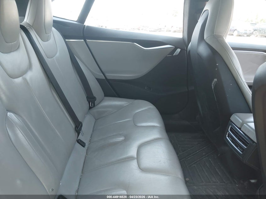 2015 Tesla Model S 60/70/85 VIN: 5YJSA1H11FFP73661 Lot: 44916528