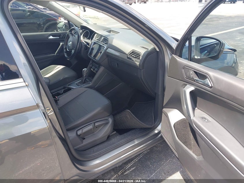 2018 Volkswagen Tiguan 2.0T Se/2.0T Sel