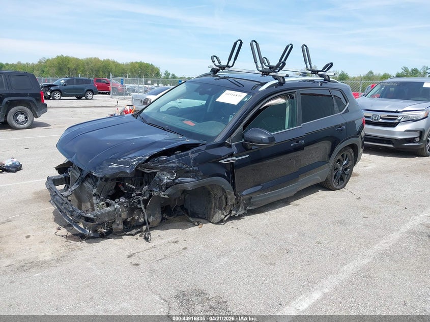 2023 VOLKSWAGEN TAOS auction photo 2