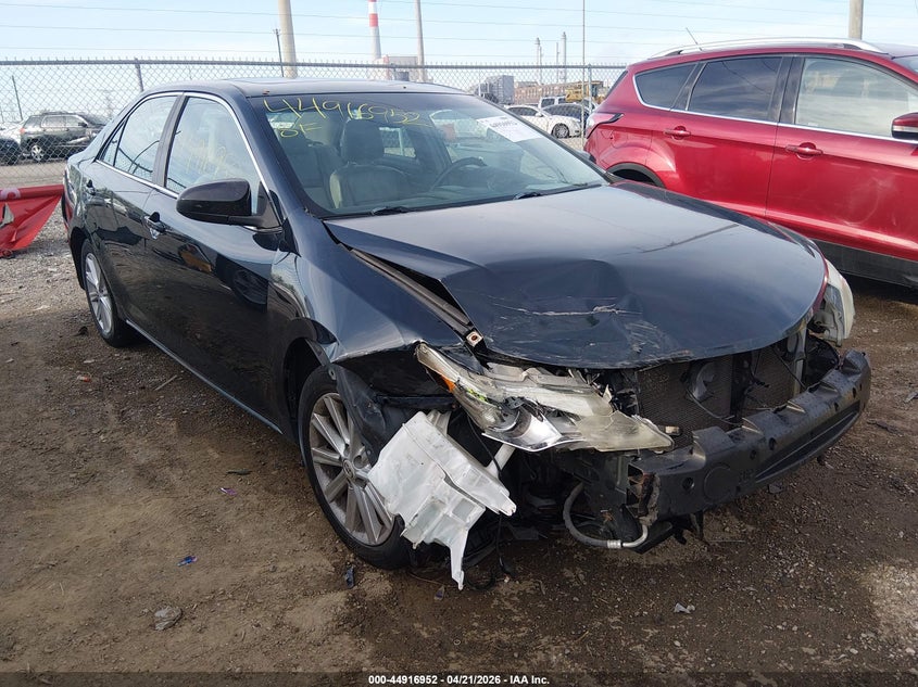 2012 TOYOTA CAMRY XLE