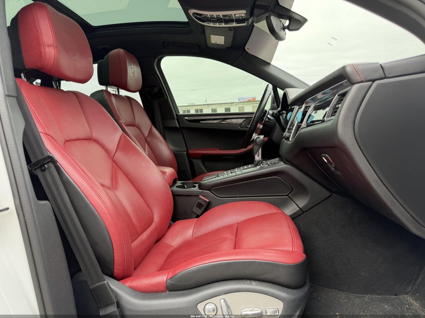 2016 Porsche Macan S