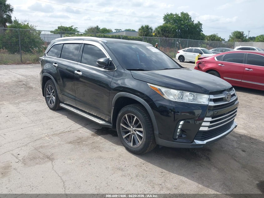 2019 TOYOTA HIGHLANDER XLE