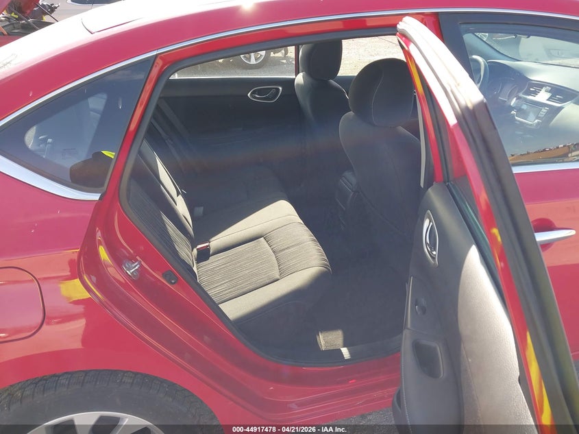 VIN 3N1AB7APXJL617884 2018 NISSAN SENTRA SV
