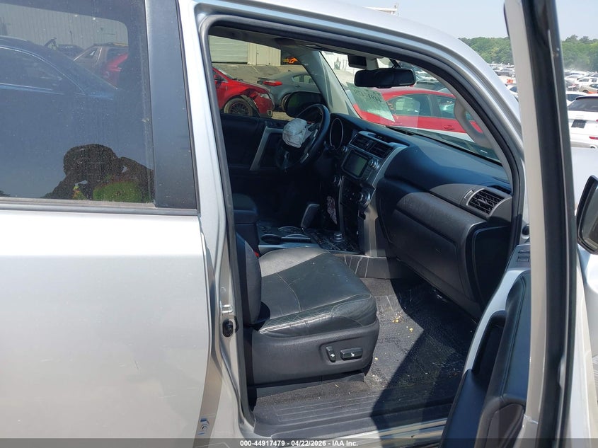 2013 TOYOTA 4RUNNER auction photo 5