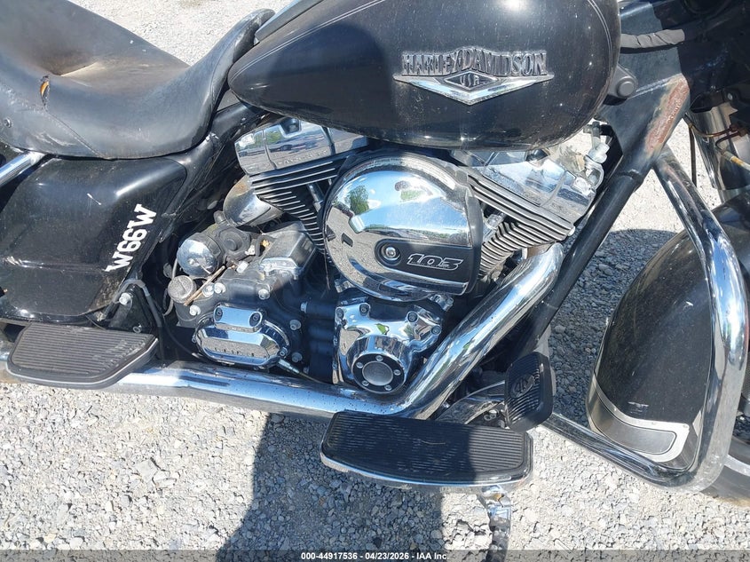 2016 HARLEY-DAVIDSON FLHR auction photo 8