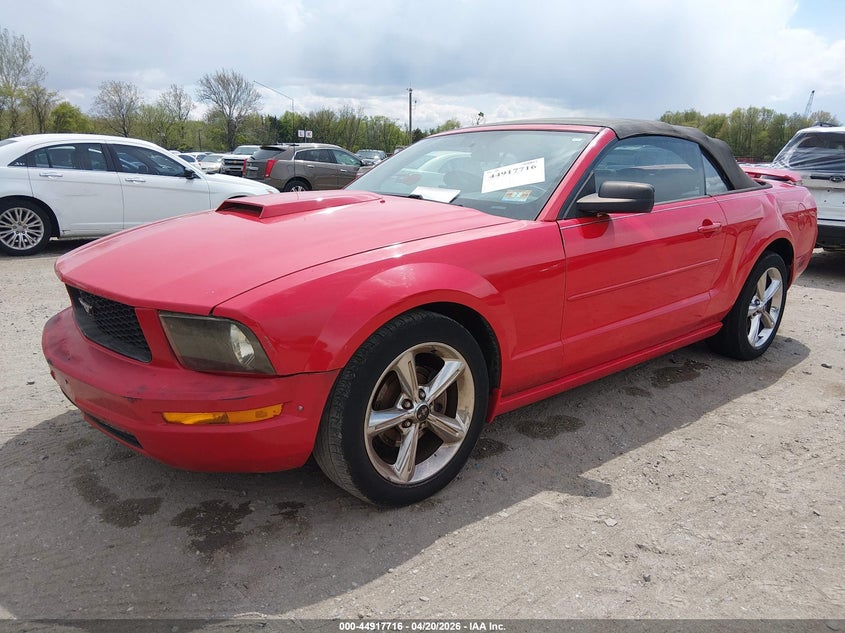 2007 Ford Mustang V6 Deluxe/V6 Premium