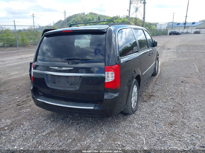 2014 Chrysler Town & Country Touring