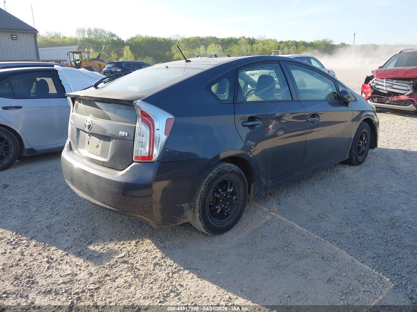 Vin: jtdkn3du0d1657292, lot: 45415337, toyota prius two 20134