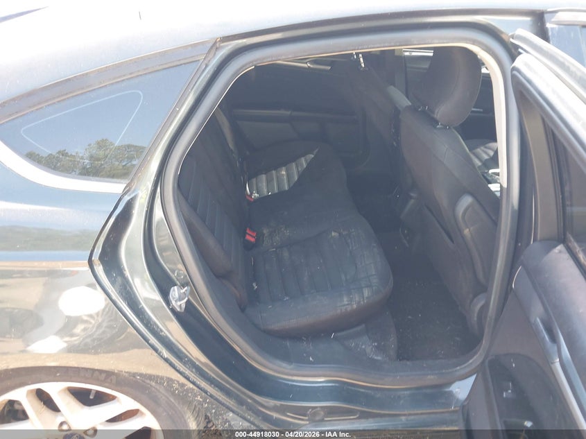 2015 FORD FUSION auction photo 8