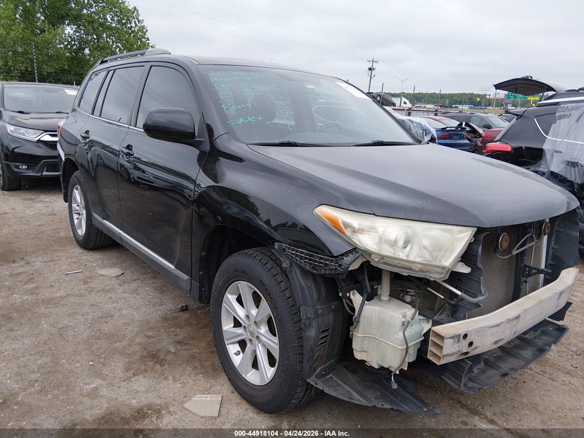 2013 TOYOTA HIGHLANDER SE V6