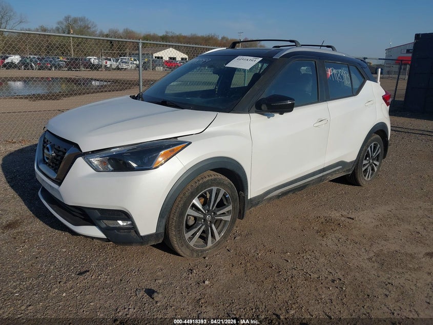 2019 Nissan Kicks Sr