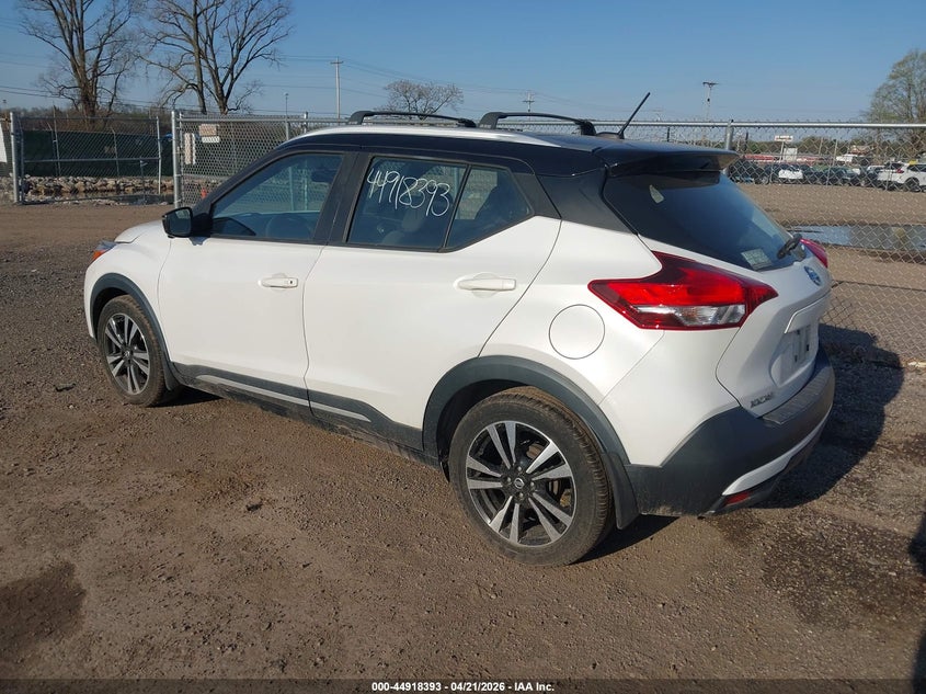 2019 Nissan Kicks Sr