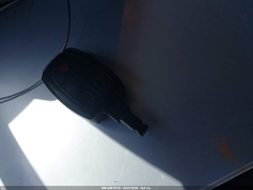 2012 Volvo C70 T5/T5 Platinum/T5 Premier Plus VIN: YV1672MC5CJ130922 Lot: 44918733