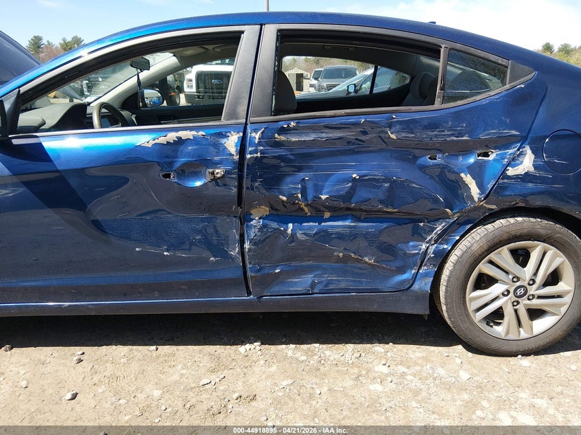 2020 HYUNDAI ELANTRA auction photo 6