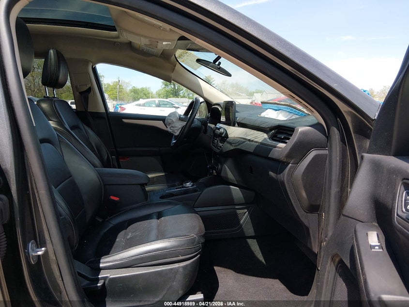 2020 FORD ESCAPE auction photo 5