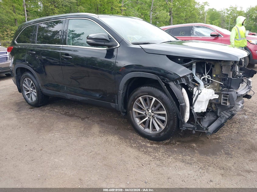 2019 TOYOTA HIGHLANDER XLE