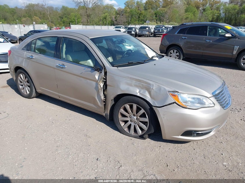 2013 Chrysler 200 Limited