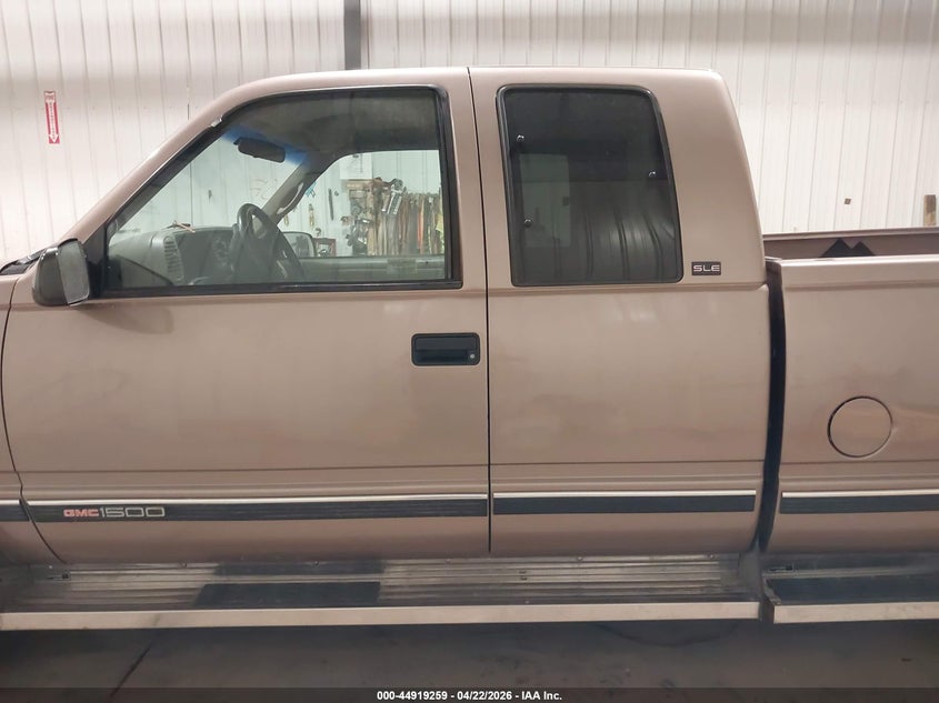 1996 GMC Sierra K1500 VIN: 2GTEK19R5T1506617 Lot: 44919259