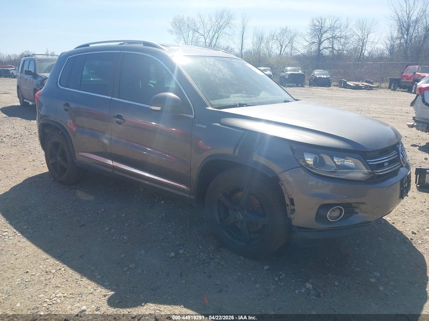 2014 Volkswagen Tiguan R-Line