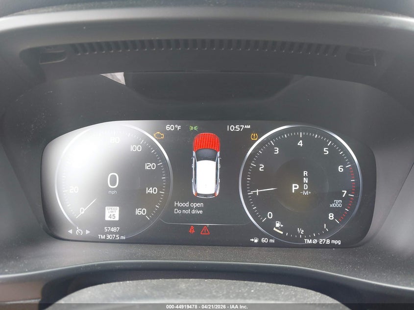 2021 Volvo Xc40 T5 Momentum VIN: YV4162UK1M2452296 Lot: 44919478
